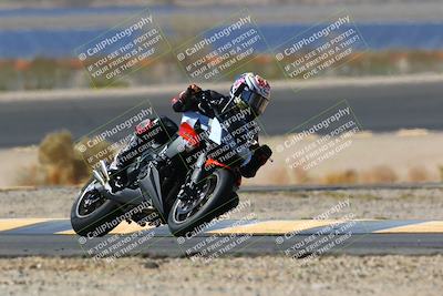 media/Apr-10-2022-SoCal Trackdays (Sun) [[f104b12566]]/Turn 14 (10am)/